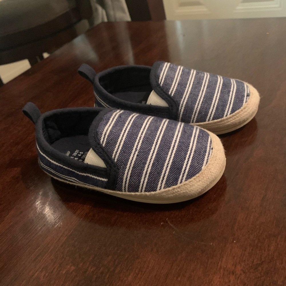 H&M slip on shoe